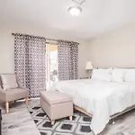Happy Bridge To Vegas Sleeps 12 Pool